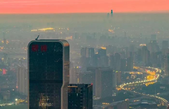 Prezzi della memoria DDR5 server in Cina superano quelli degli immobili a Shanghai