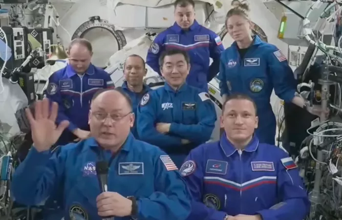 Crew-11 di SpaceX ritorna anticipatamente dalla ISS per emergenza medica