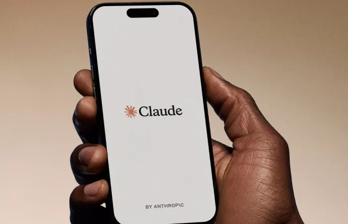 Claude Code ora gestibile da remoto via smartphone