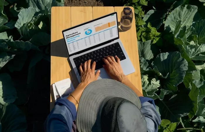 Display ad alta luminosità: la soluzione definitiva per lavorare all’aperto