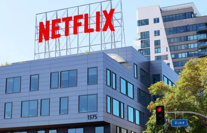 Netflix abbandona l'acquisizione di Warner Bros. Discovery: Paramount pronta al sorpasso