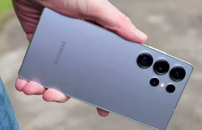 Samsung rinnova Bixby: l'assistente diventa più intelligente con One UI 8.5