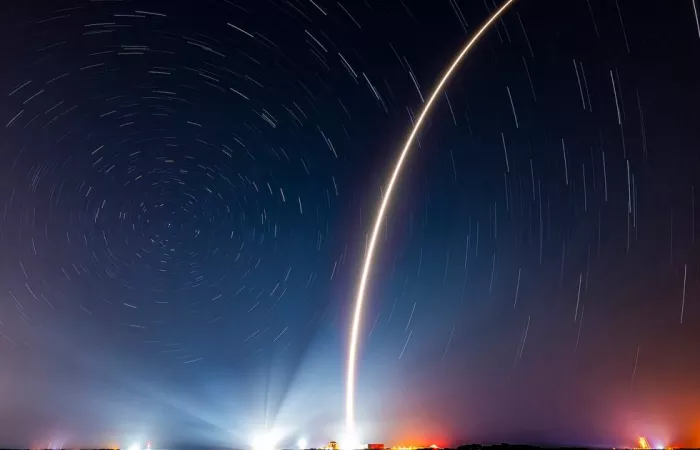 SpaceX valuta uno smartphone Starlink, ma Musk smentisce