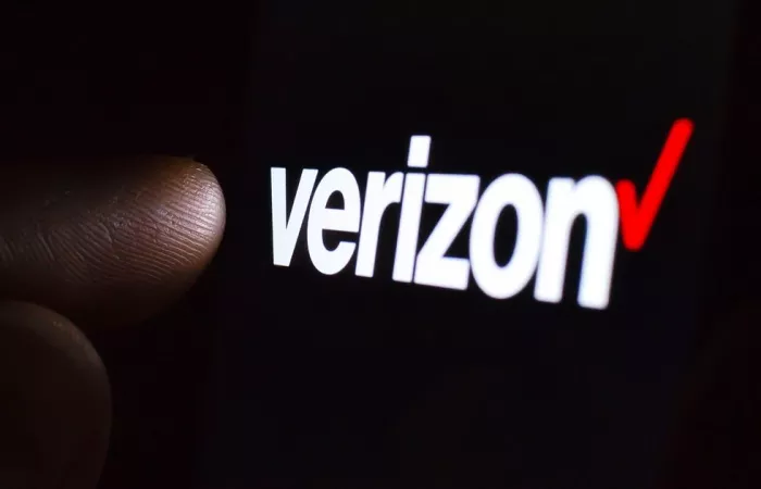 Verizon promette sblocco più rapido degli smartphone dopo le proteste