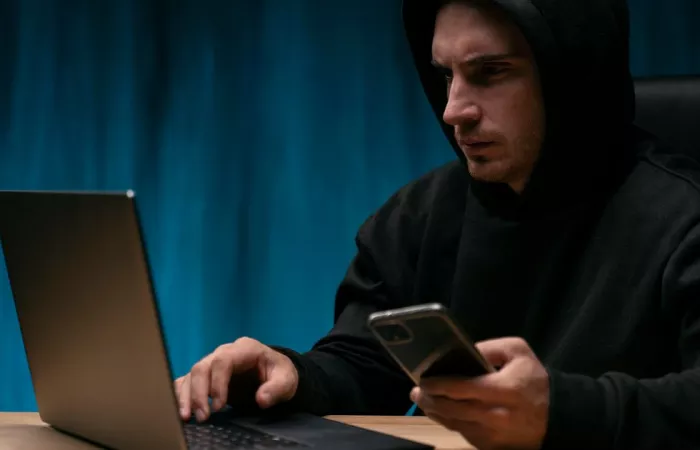 L’intelligenza artificiale generativa rivoluziona la frode informatica