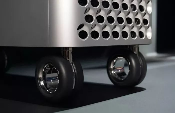 Apple dice addio alle ruote da 700 dollari del Mac Pro