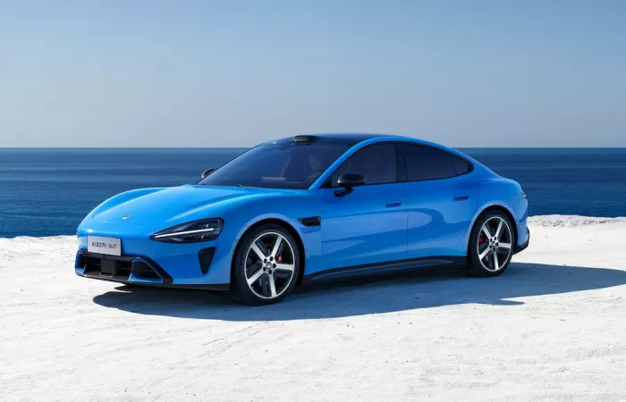 Cresce l’interesse degli americani per le auto elettriche cinesi, ma restano blocchi