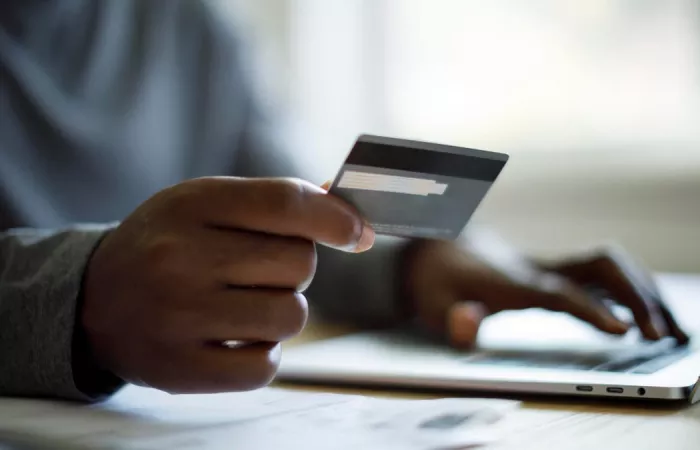 Google, Meta e Amazon uniscono le forze contro le truffe online