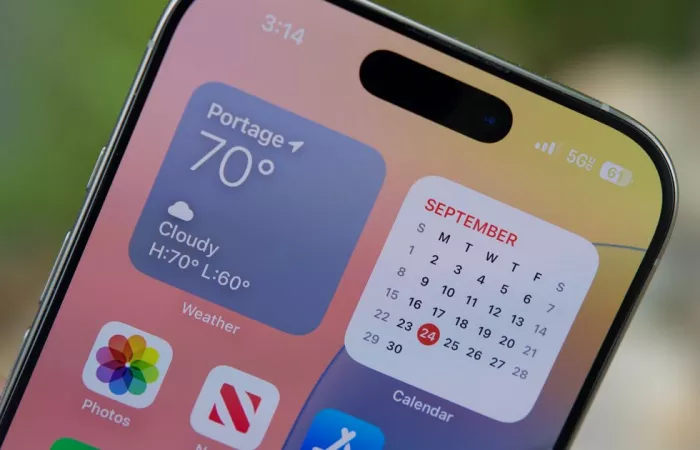 iPhone Fold senza Face ID: Apple sceglie il punch-hole