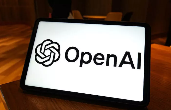 OpenAI prepara la modalità 'Adult' per ChatGPT tra dubbi e polemiche