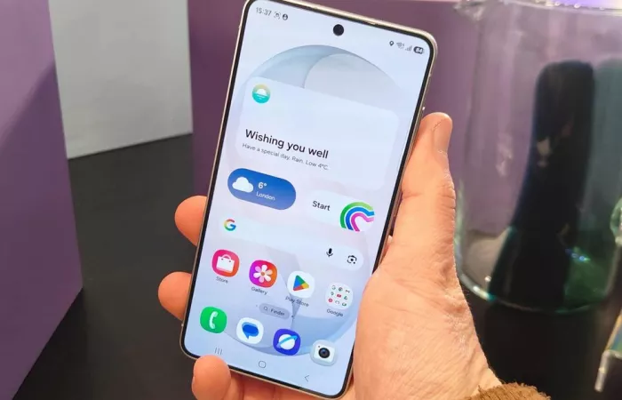 Samsung Galaxy S26 Ultra eccelle, ma lo schermo è quasi impossibile da riparare