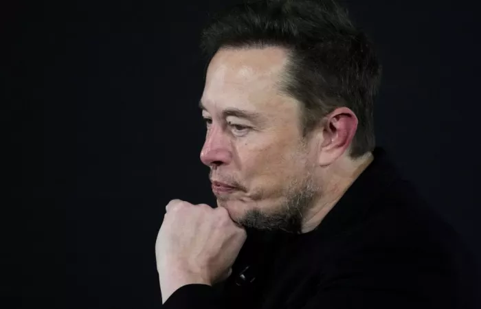 xAI sotto pressione: Musk ristruttura il team dopo risultati deludenti sul coding