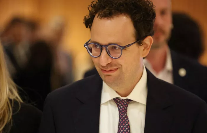 Anthropic presenta Claude Mythos: tra marketing e realtà sulla sicurezza AI