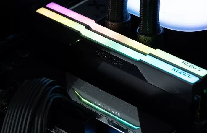 EXPO 1.2 introduce supporto parziale a CUDIMM sulle schede madri Asus