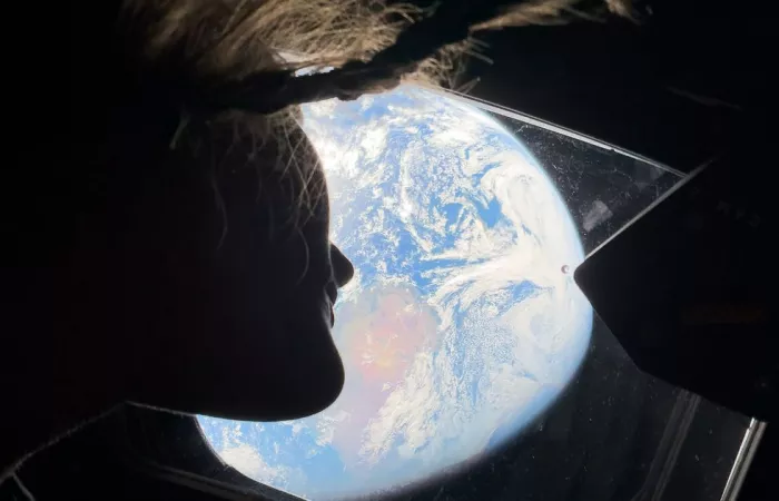 L’iPhone 17 Pro Max documenta Artemis II: la fotografia spaziale diventa consumer