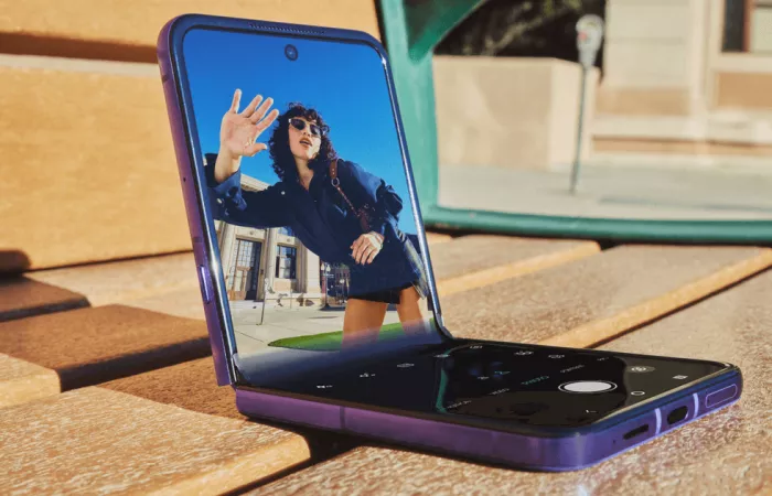 Motorola Razr Ultra 2026: design ricercato e tecnologia avanzata nel nuovo foldable