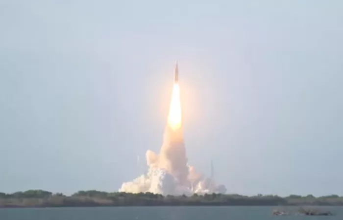 NASA lancia Artemis II: astronauti verso la Luna dopo 53 anni