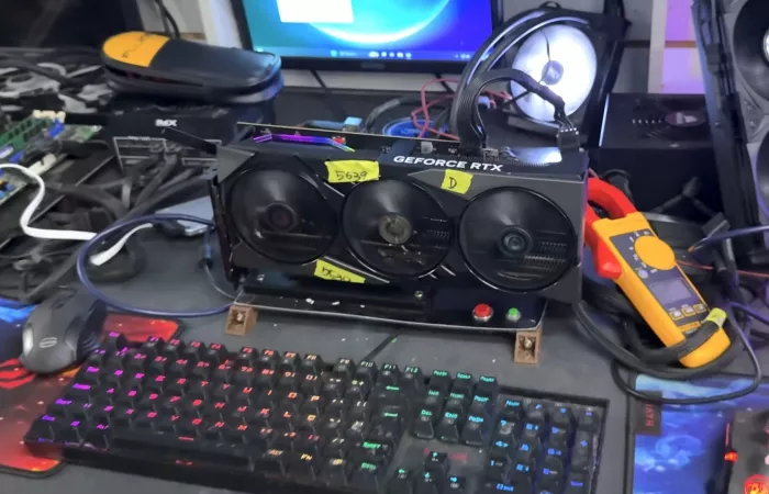 RTX 4090 danneggiata torna in funzione grazie a modding estremo