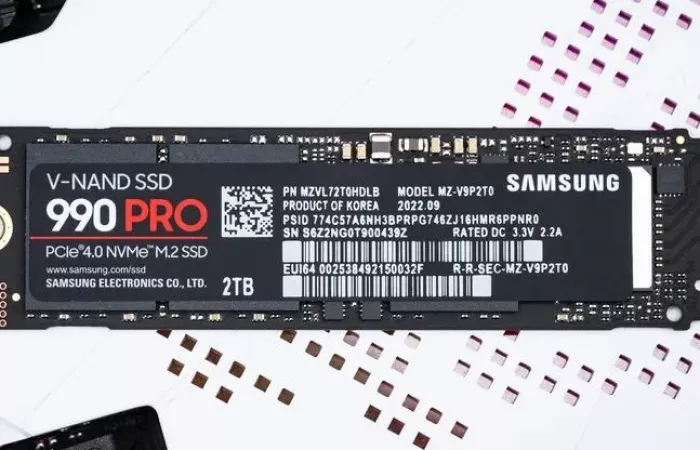 Allarme falsi Samsung 990 Pro SSD in Europa: attenzione ai cloni non funzionanti