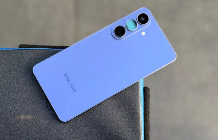 Samsung abbandona la propria app Messages: scelta definitiva su Google