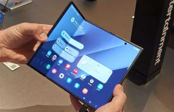 Samsung rischia il blocco dei foldable negli USA per disputa sui brevetti