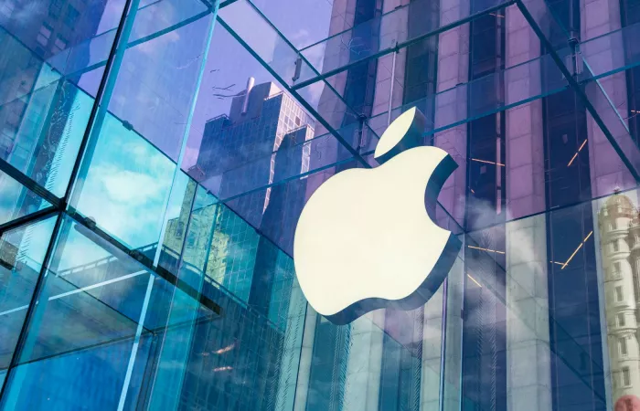 Apple valuta Intel e Samsung per rafforzare la produzione di chip negli USA