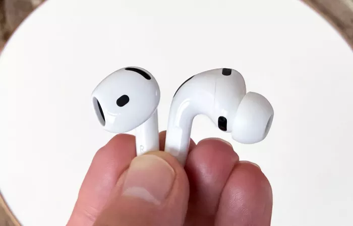Scattare foto su iPhone con AirPods: arriva la funzione Camera Remote