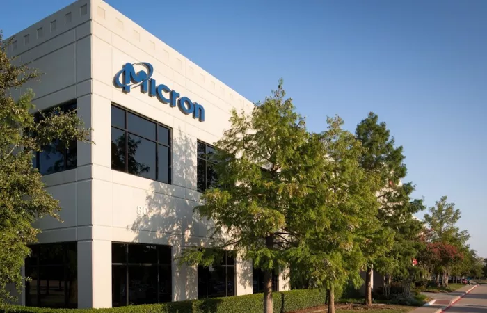 Micron avvia la produzione di DRAM avanzata nella fabbrica in Virginia