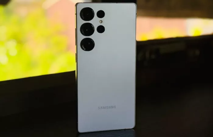 One UI 8.5 su Galaxy S25: aggiornamento senza le novità più attese