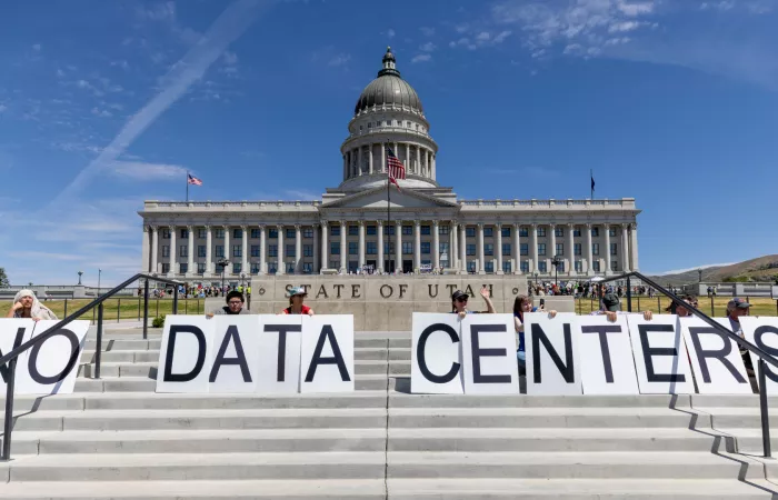 Autorità USA monitorano le proteste contro i data center AI: timori per la criminalizzazione del dissenso