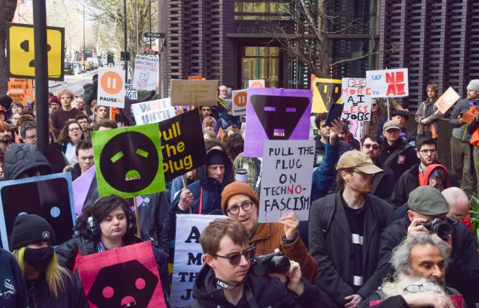 Allarme negli USA: cresce la sorveglianza su attivismo e movimenti anti-tecnologia