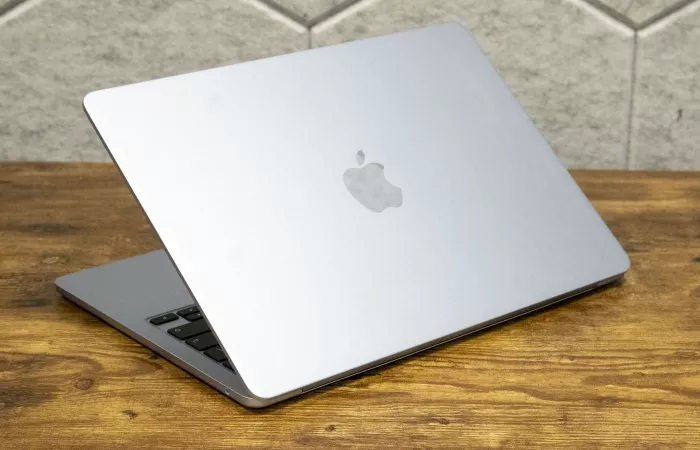 Apple aumenta i prezzi di Mac e iPad a causa della crisi RAM