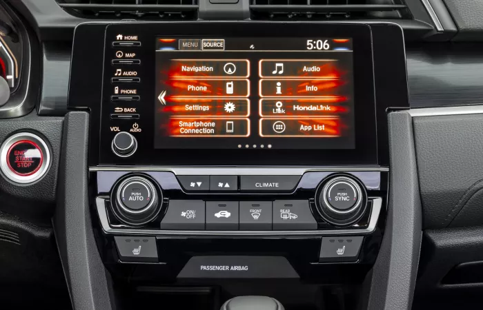 Vulnerabilità nell'infotainment della Honda Civic 2021: rischio di attacchi via USB