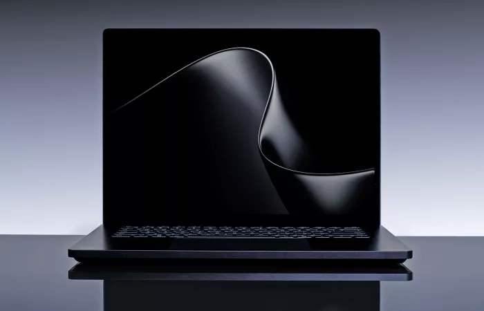 Microsoft presenta Surface Laptop Ultra con superchip Nvidia RTX Spark