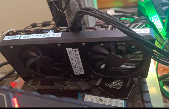 Emergono foto e benchmark della RTX 3050 Ti desktop mai uscita
