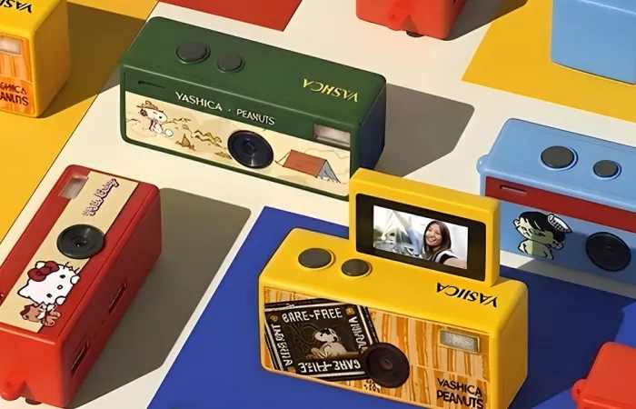 Yashica lancia la Funtastic Keychain Camera con schermo flip per selfie