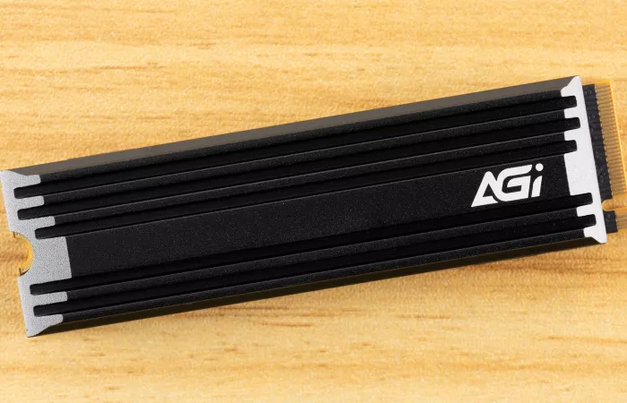 AGI AI828 SSD: una soluzione economica con prestazioni sufficienti