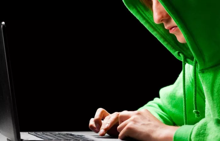 Attacco innovativo: istruzioni malevole nascoste in immagini ingannano gli AI coding assistant