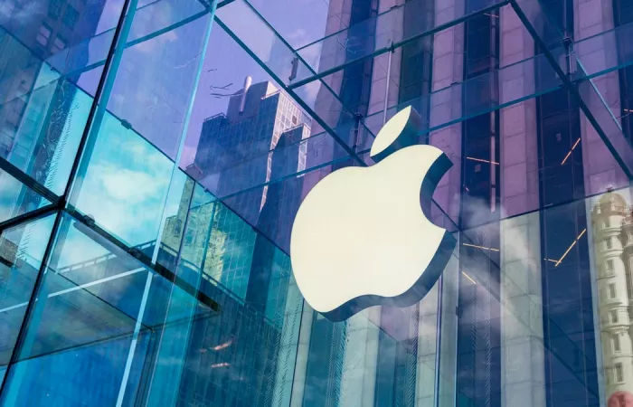 Apple denuncia OpenAI: accuse di furto di segreti industriali