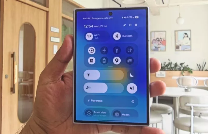 Galaxy Z Fold 8: rotazione schermo indipendente tra display