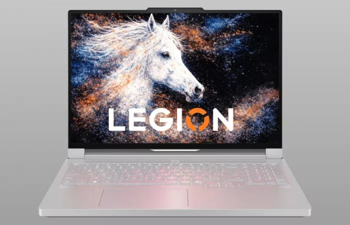 Lenovo presenta il primo laptop gaming con display OLED inkjet-printed a 240Hz