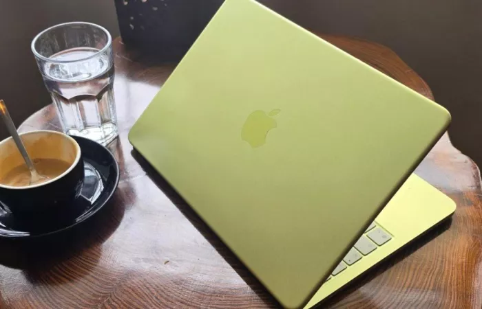 Quale MacBook scegliere per l'università: confronto tra Neo, Air e Pro