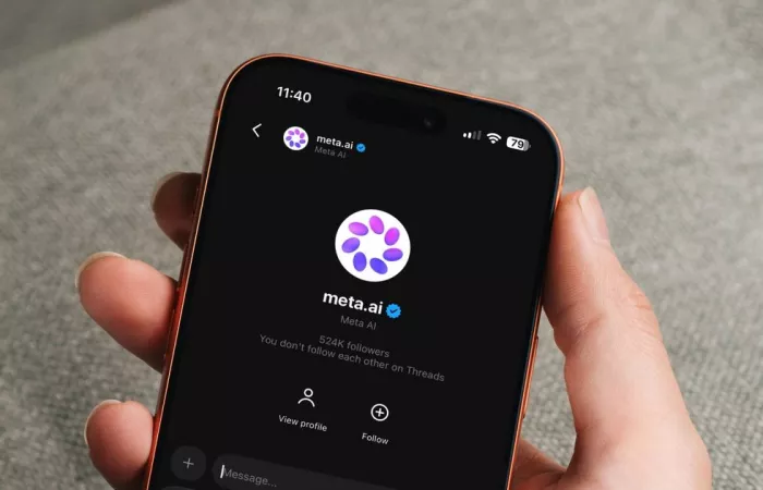 Meta AI ora disponibile nelle chat private di Threads