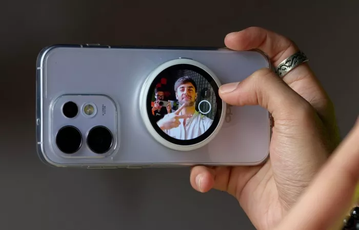 Oppo Bubble: il display magnetico che trasforma lo smartphone