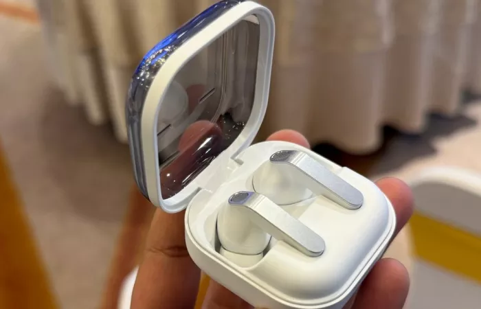 Samsung prepara Galaxy Buds con ganci per lo sport