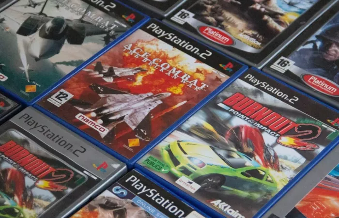 Sony conferma: dal 2028 stop ai dischi fisici per PlayStation