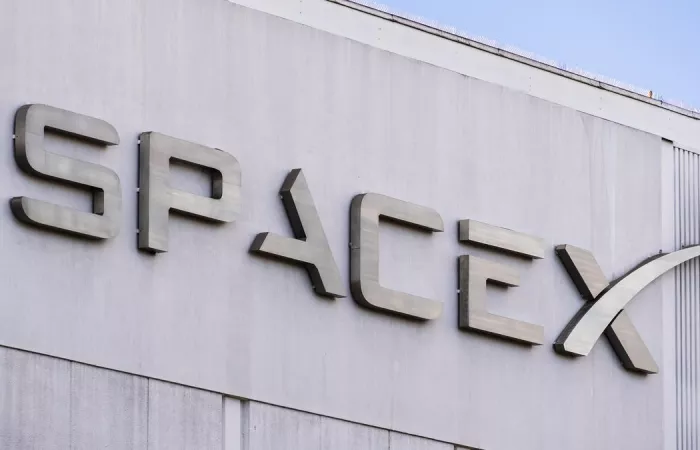 SpaceX lavora a un nuovo dispositivo AI: non è uno smartphone