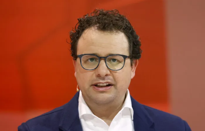 Anthropic punta su chip proprietari per potenziare Claude