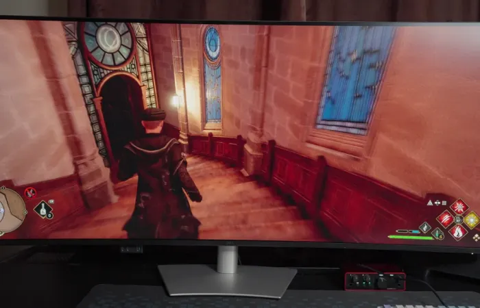 Dell UltraSharp 52: il monitor hub che rivoluziona la produttività