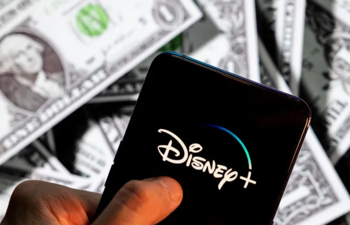 Disney+ e Netflix valutano versioni gratuite supportate da pubblicità
